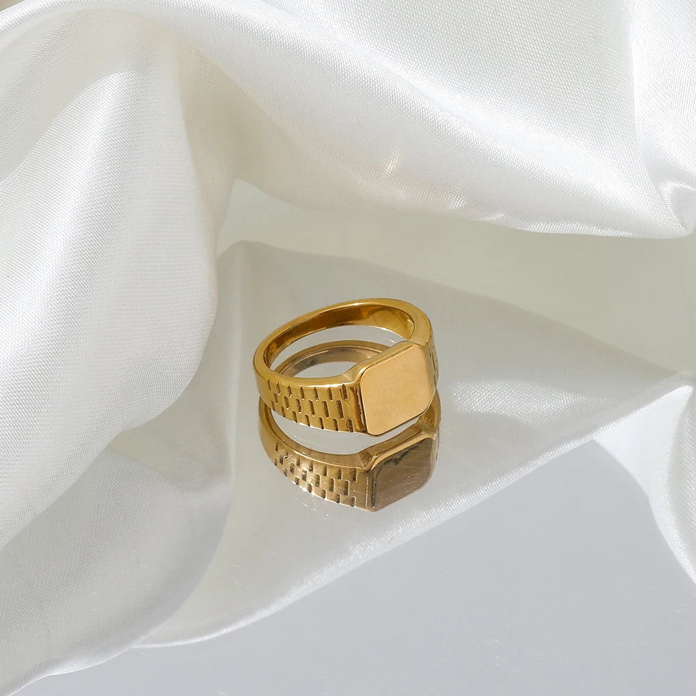 Gold Chevaliere