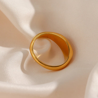 Belle Paved Star Ring